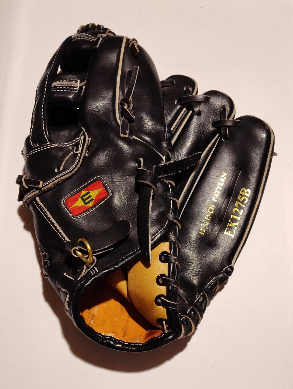 EASTON Black Leather Baseball Glove EX1275B - Right Hand Throw